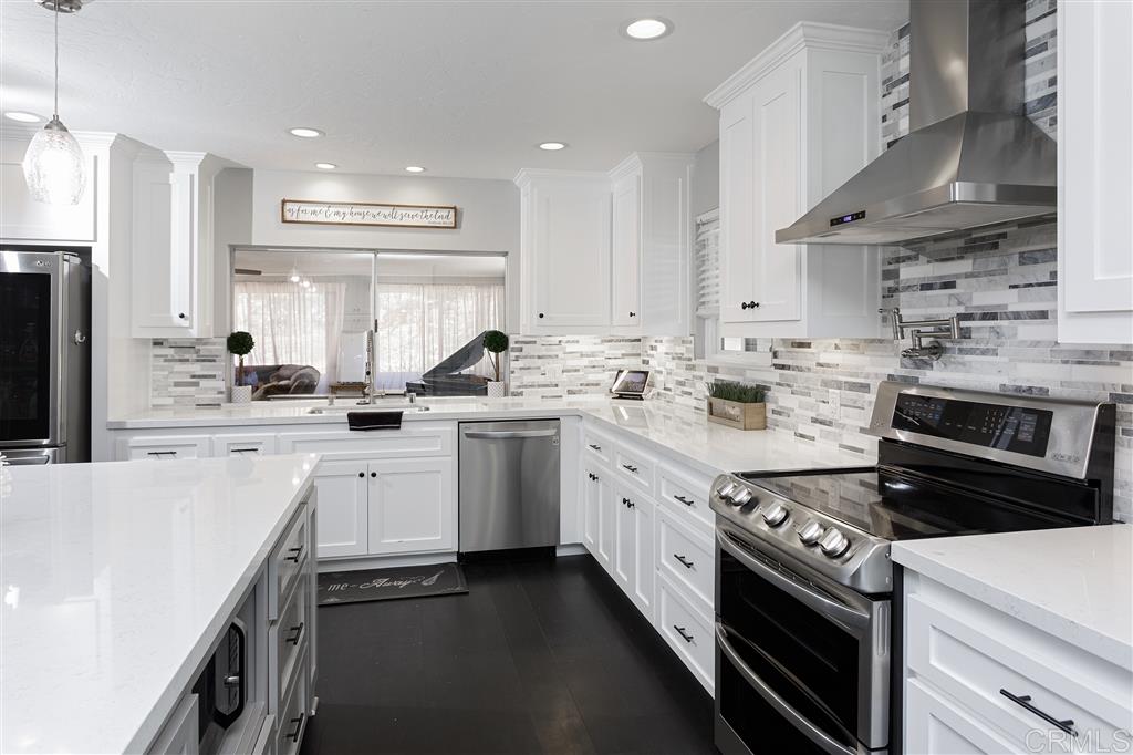 16118 Dartolo Road Ramona, CA 92065 - Photo 1 of 25 Gallery Image 1