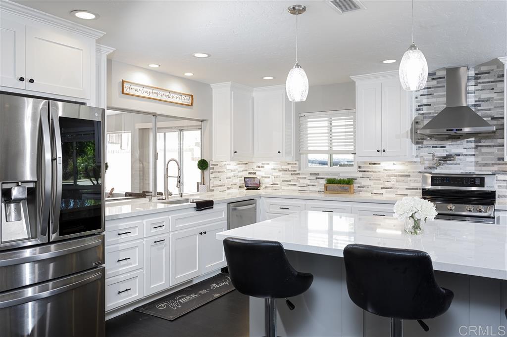 16118 Dartolo Road Ramona, CA 92065 - Photo 2 of 25 Gallery Image 2