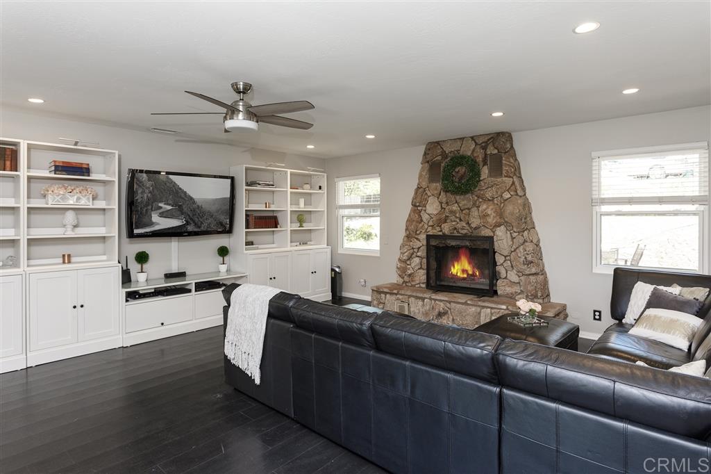 16118 Dartolo Road Ramona, CA 92065 - Photo 9 of 25 Gallery Image 9
