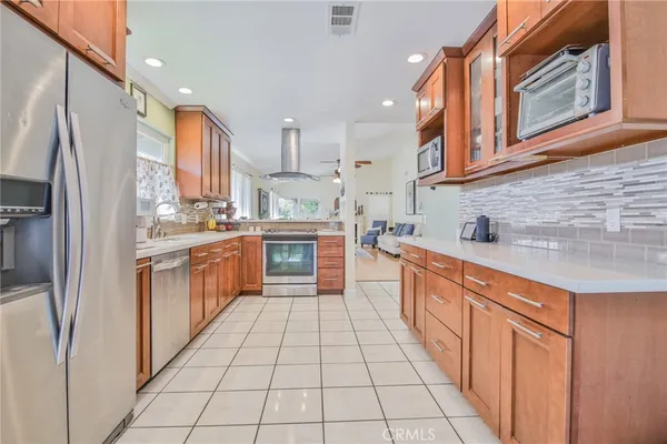 $980,000 | 23104 Poplar Glen Circle, Valencia, CA 91354