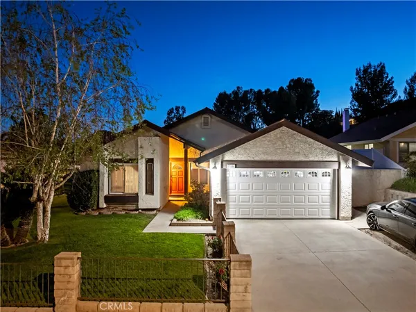 $980,000 | 23104 Poplar Glen Circle, Valencia, CA 91354