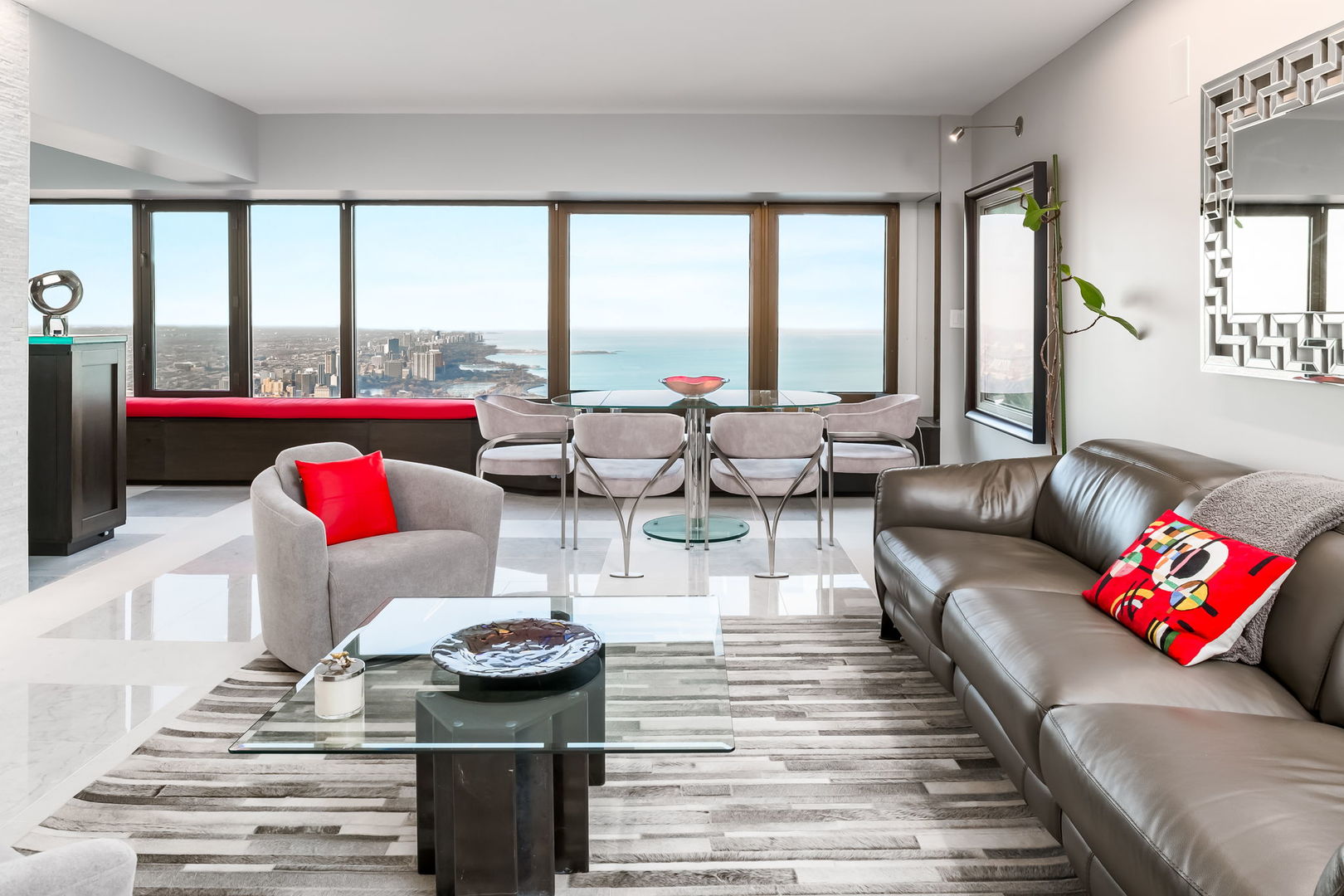 175 East Delaware Place, Unit 7603 Chicago, IL 60611 - Photo 7 of 31