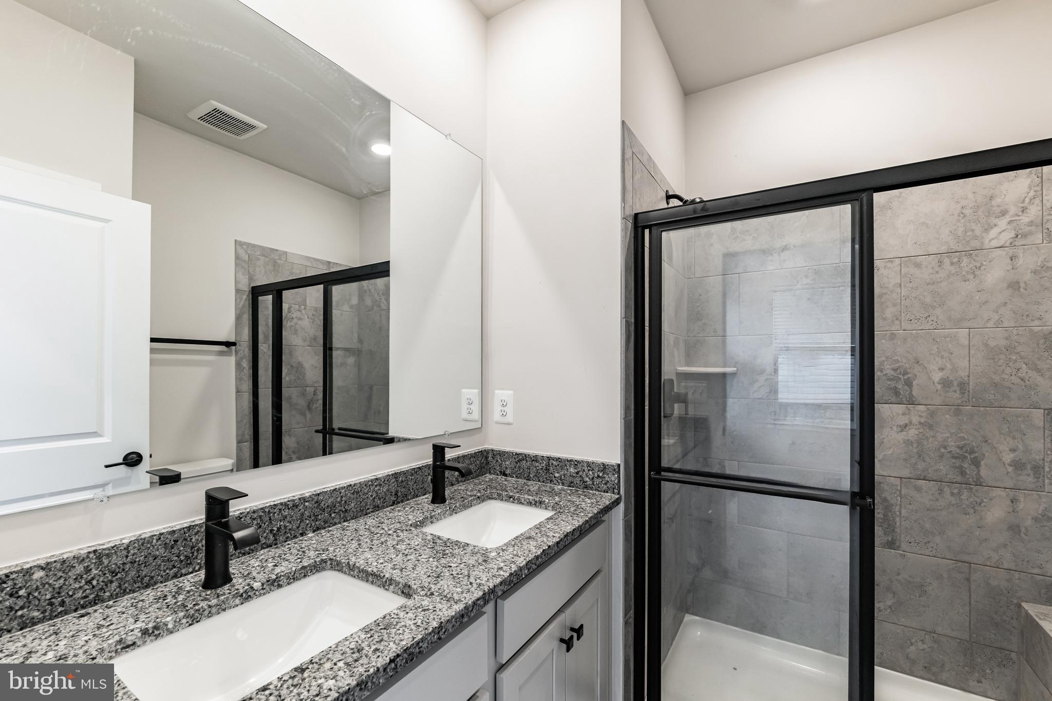 4404 Roland Heights Avenue Baltimore, MD 21211 - Photo 21 of 36 Master Bathroom