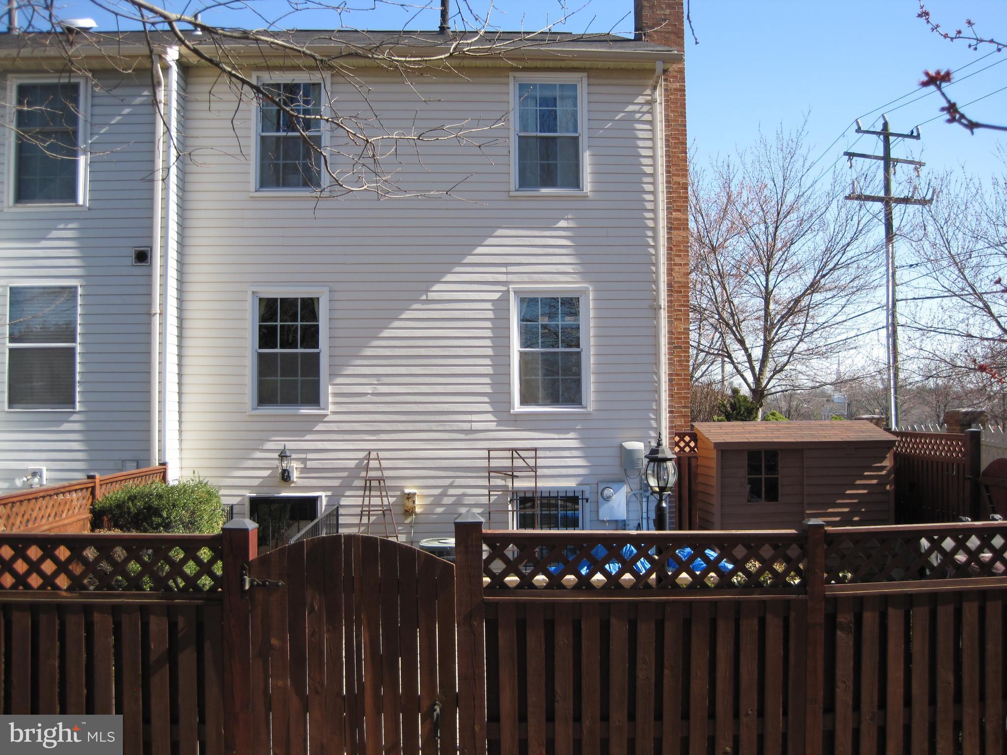 6178 Morning Glory Road Alexandria, VA 22310 - Photo 24 of 26 a front view of house with yard