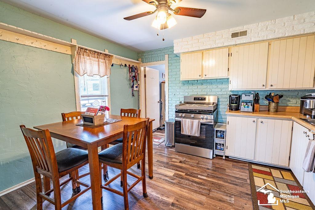 1584 East Newburg Road Carleton, MI 48117 - Photo 21 of 36 50208815-12041439-d147-4224-b39d-0896aadec71a.JPG