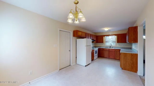 $1,550 | 504 Sumrell Way, Hubert, NC 28539