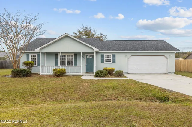 $1,550 | 504 Sumrell Way, Hubert, NC 28539