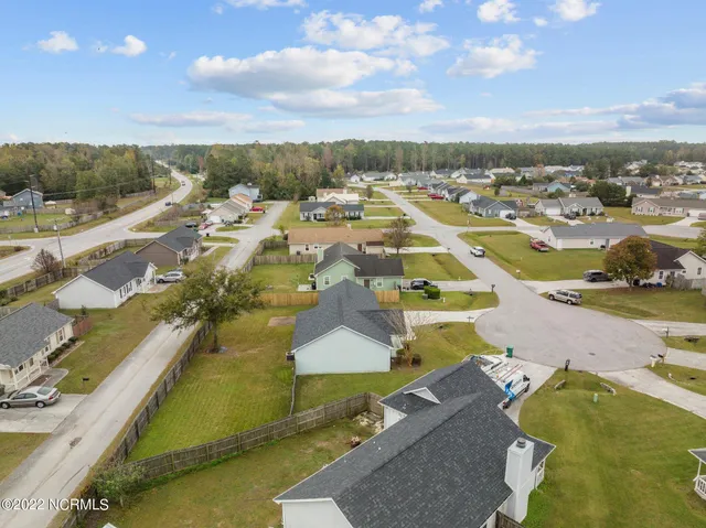 $1,550 | 504 Sumrell Way, Hubert, NC 28539