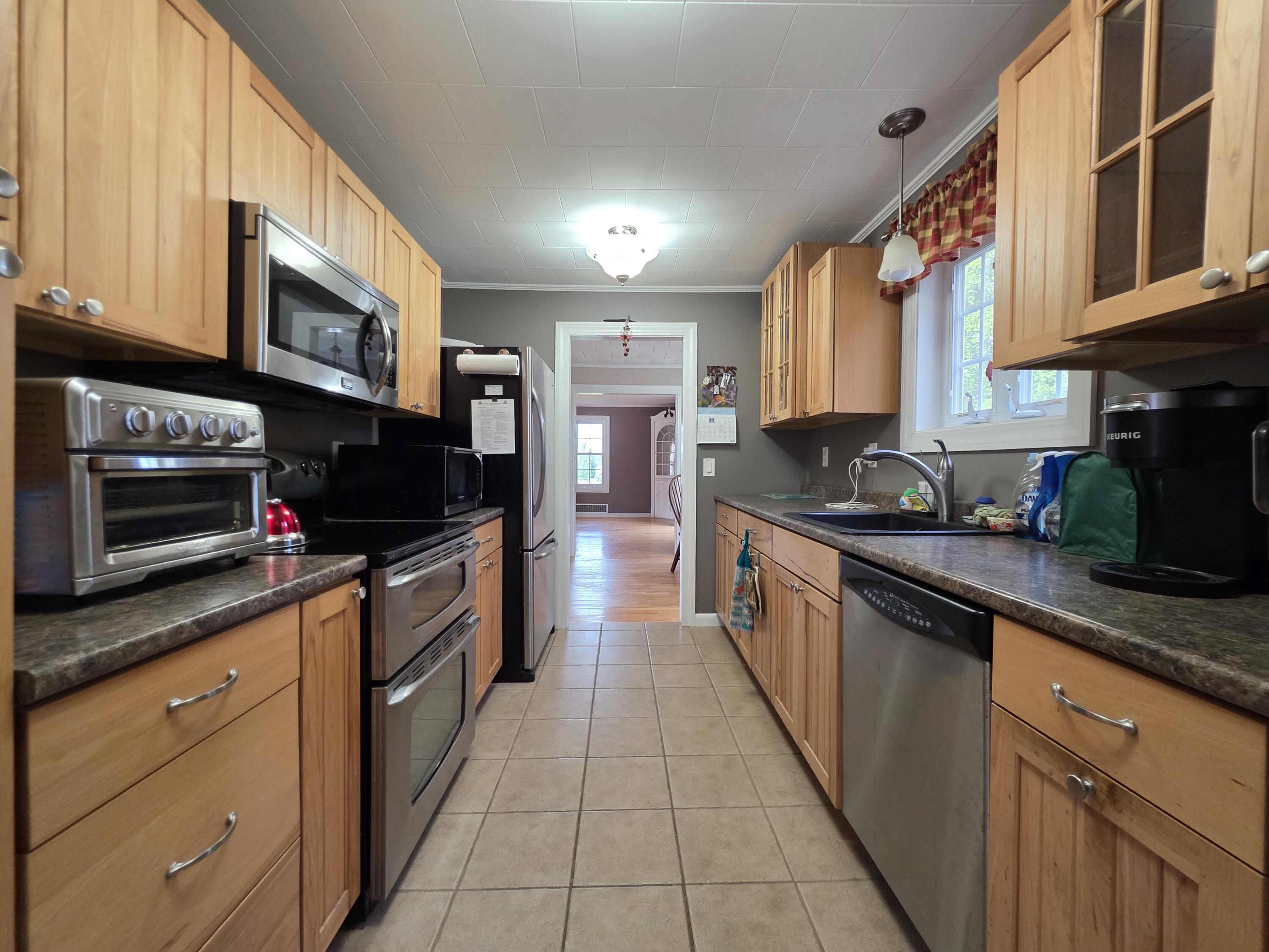 357 Main Street Lincoln, ME 04457 - Photo 13 of 54 20250824_171951