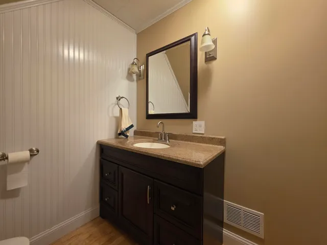 $285,000 | 357 Main Street, Lincoln, ME 04457