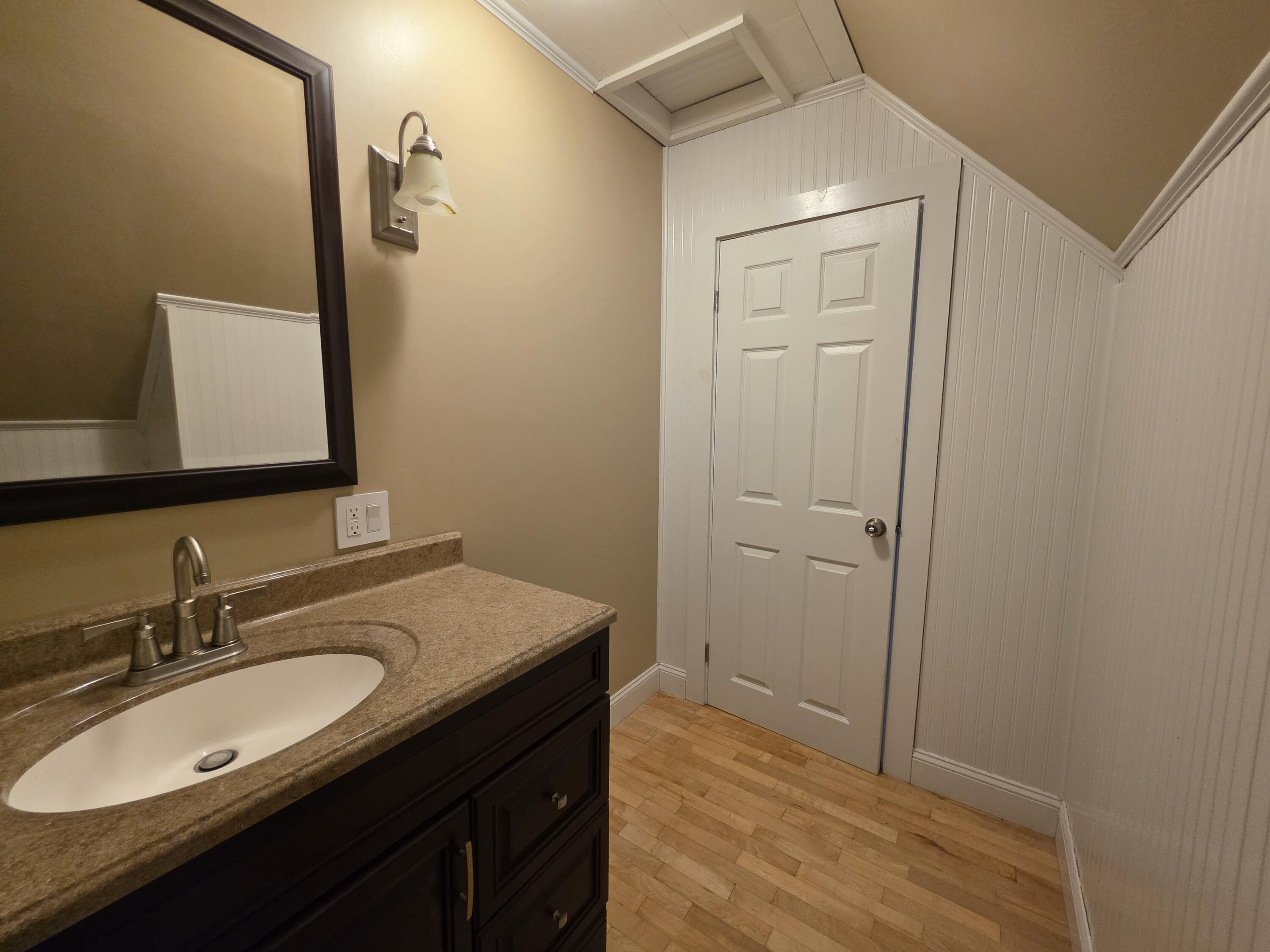 357 Main Street Lincoln, ME 04457 - Photo 33 of 54 20250824_171337