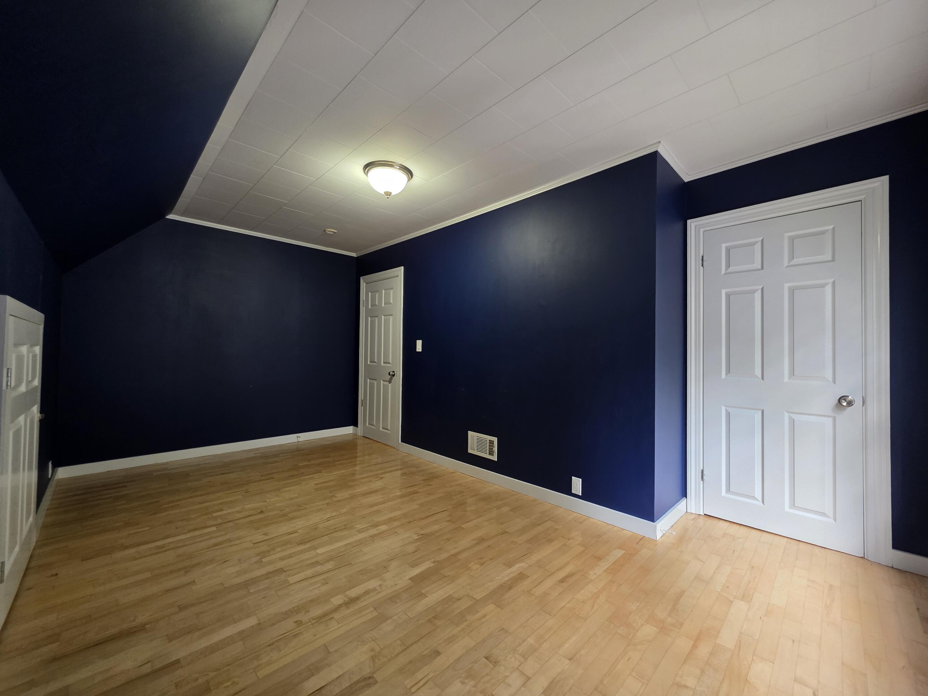 357 Main Street Lincoln, ME 04457 - Photo 36 of 54 20250824_171444