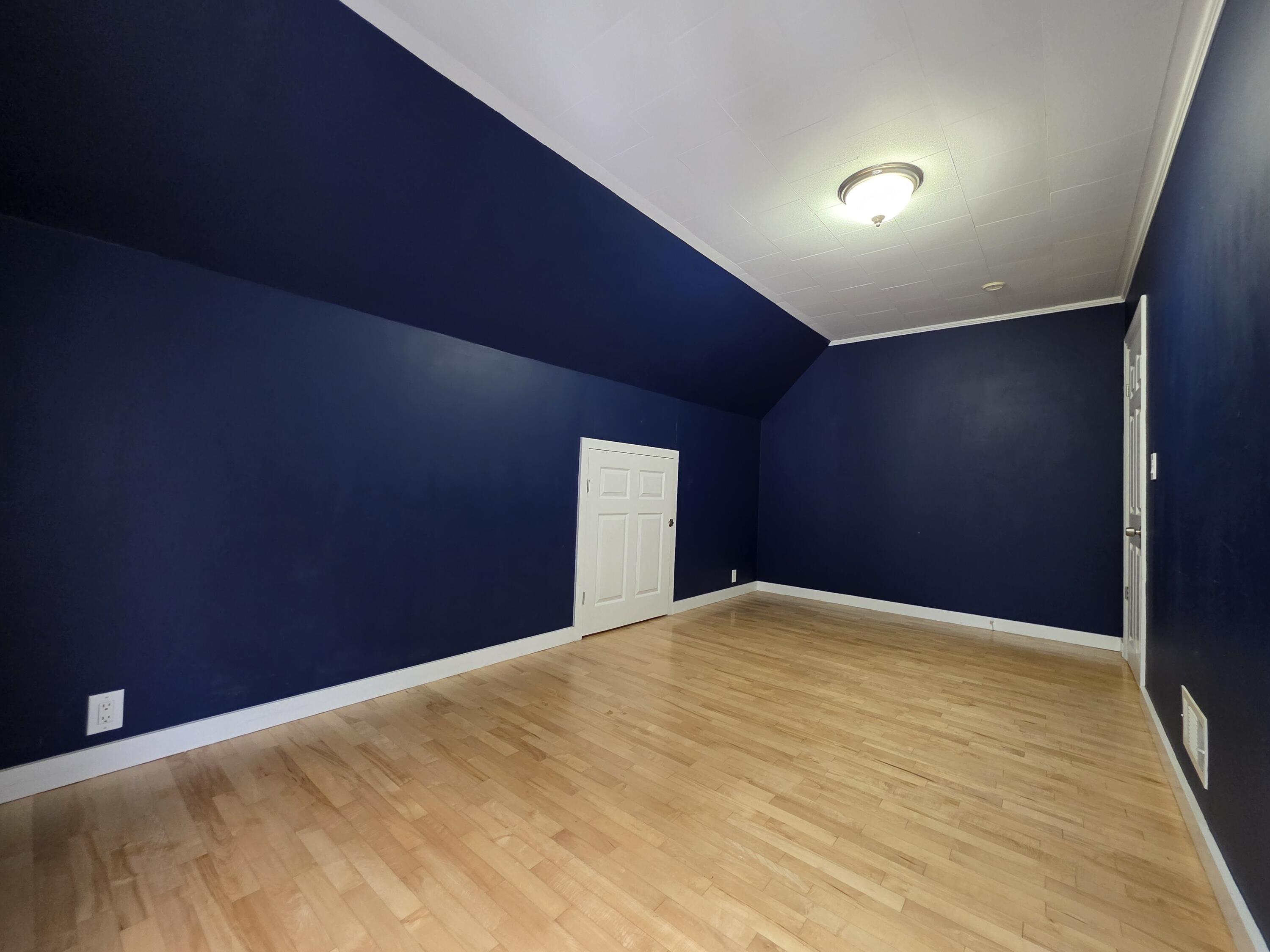 357 Main Street Lincoln, ME 04457 - Photo 37 of 54 20250824_171457