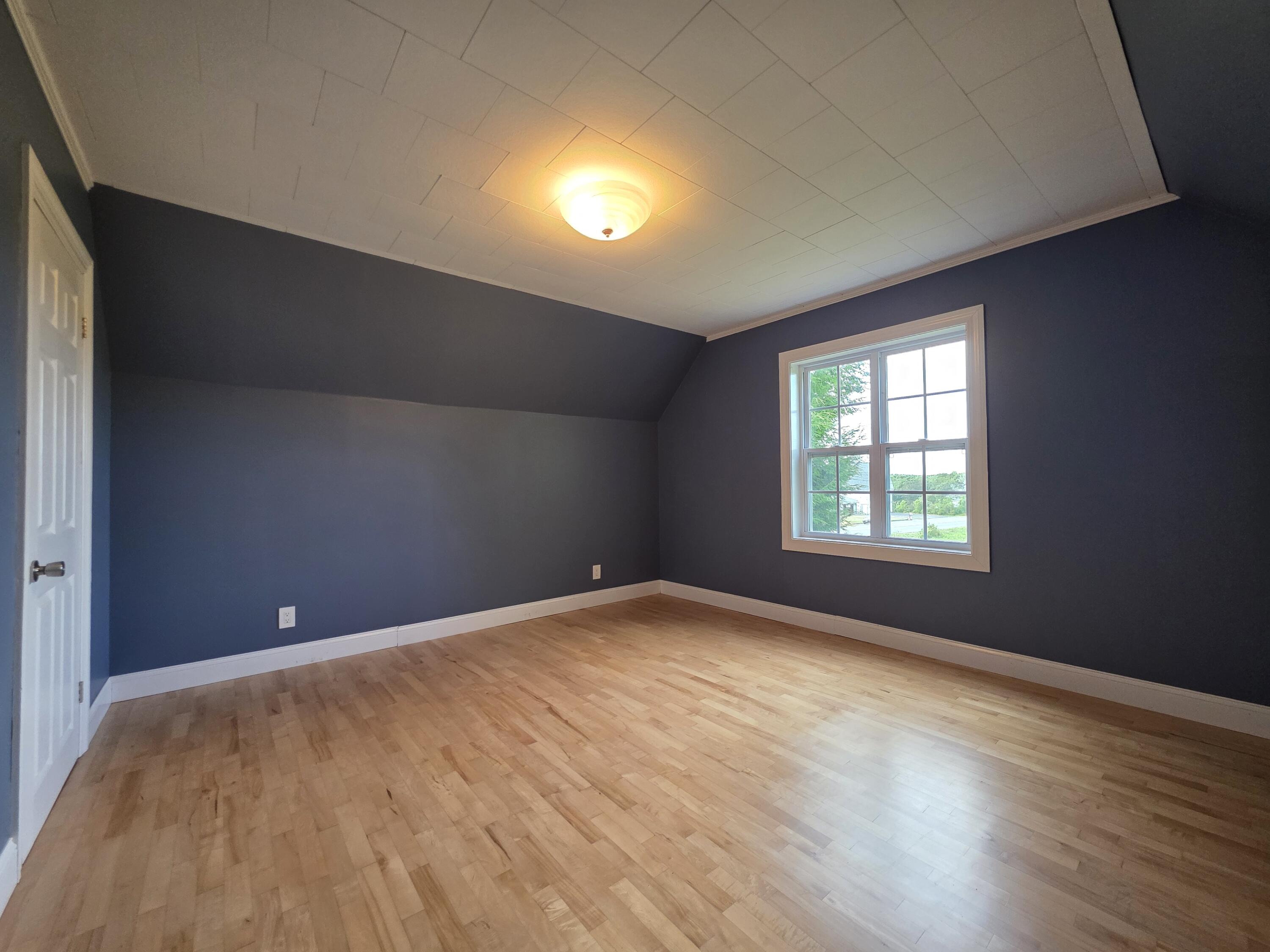 357 Main Street Lincoln, ME 04457 - Photo 39 of 54 20250824_171136