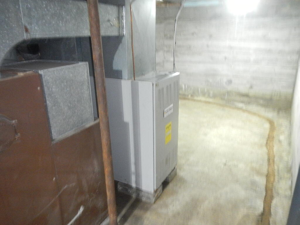 357 Main Street Lincoln, ME 04457 - Photo 46 of 54 DSCN9580