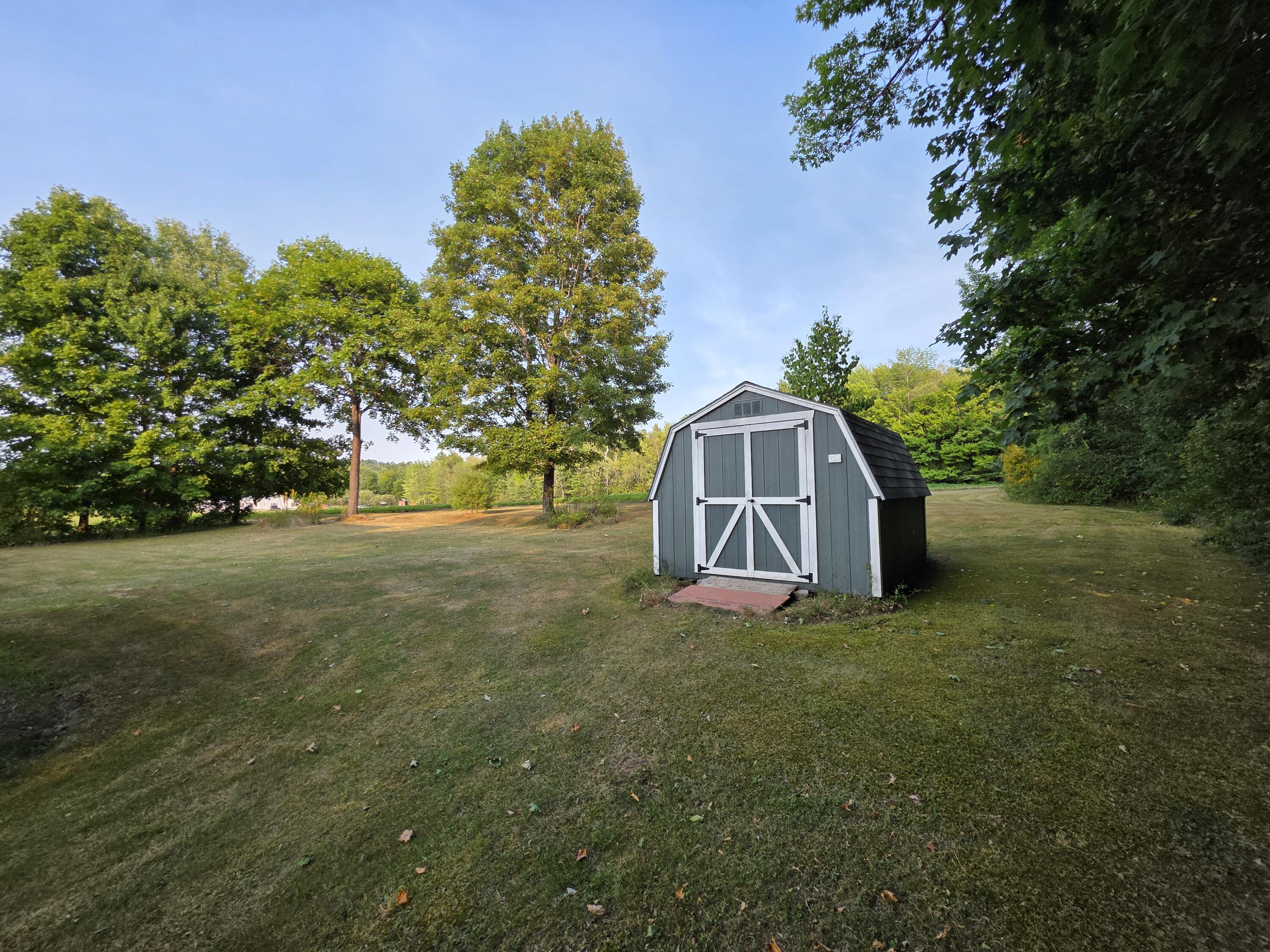 357 Main Street Lincoln, ME 04457 - Photo 6 of 54 20250823_173857