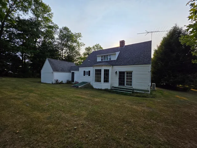 $285,000 | 357 Main Street, Lincoln, ME 04457