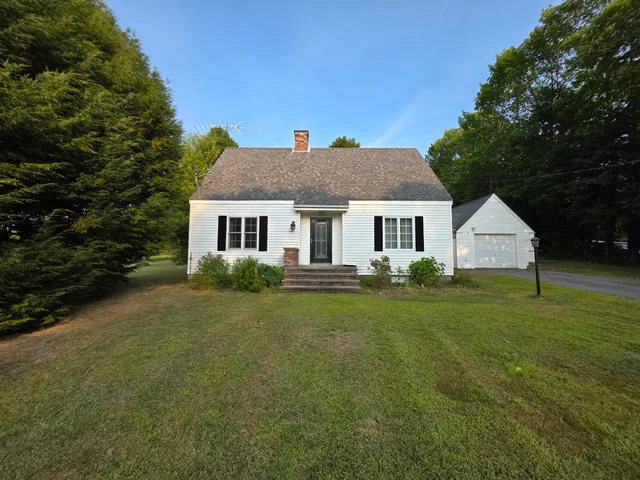 $285,000 | 357 Main Street, Lincoln, ME 04457