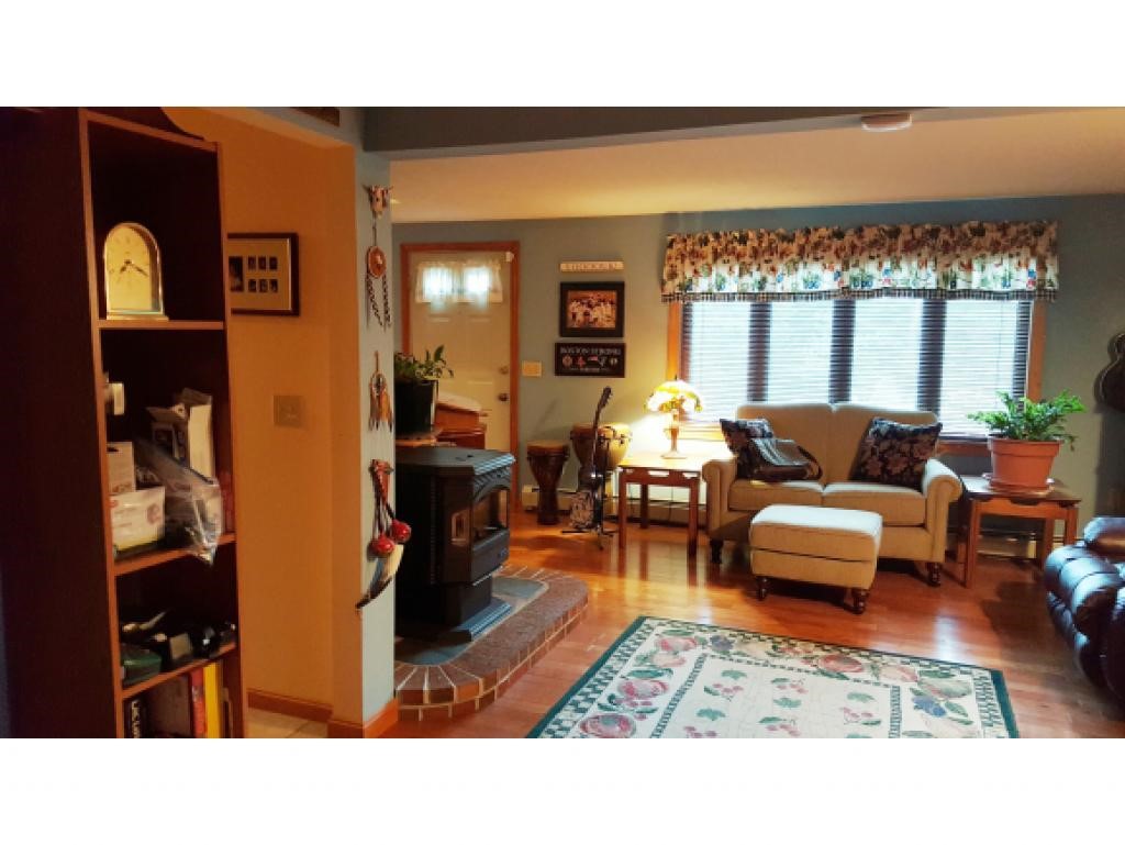 15 Oak Ridge Road Sandown, NH 03873 - Photo 10 of 35