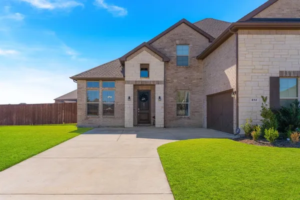 $520,000 | 814 Hat Crk Drive, Midlothian, TX 76065