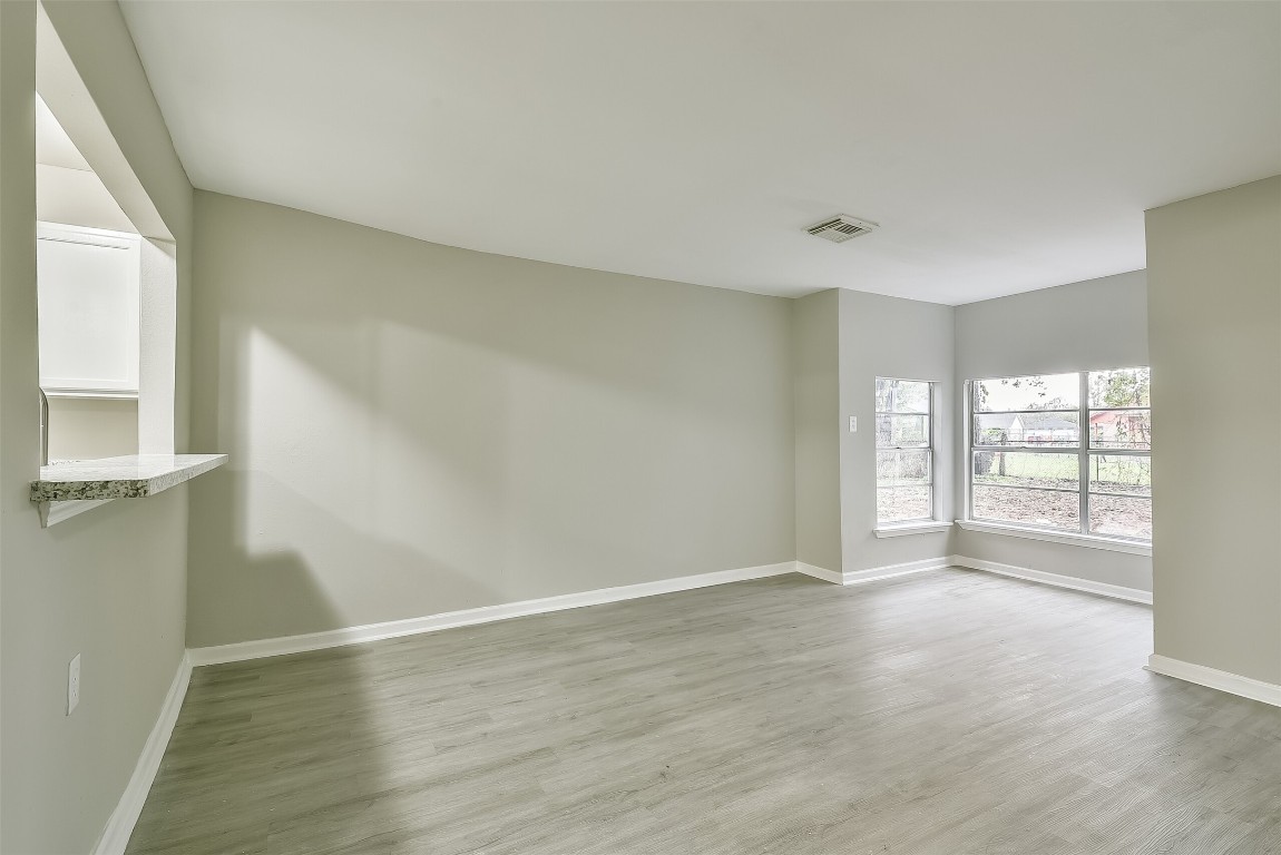 500 Farrer Street Angleton, TX 77515 - Photo 11 of 40