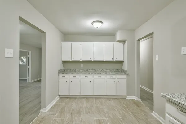$1,775 | 500 Farrer Street, Angleton, TX 77515