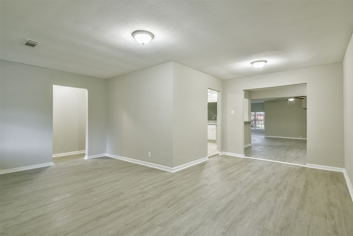 500 Farrer Street Angleton, TX 77515 - Photo 20 of 40