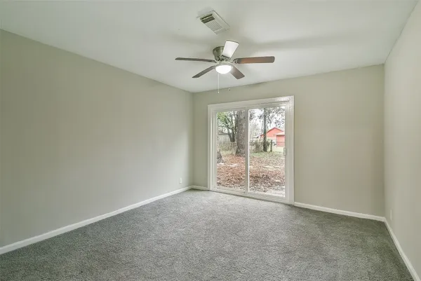 $1,775 | 500 Farrer Street, Angleton, TX 77515