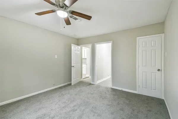 $1,775 | 500 Farrer Street, Angleton, TX 77515