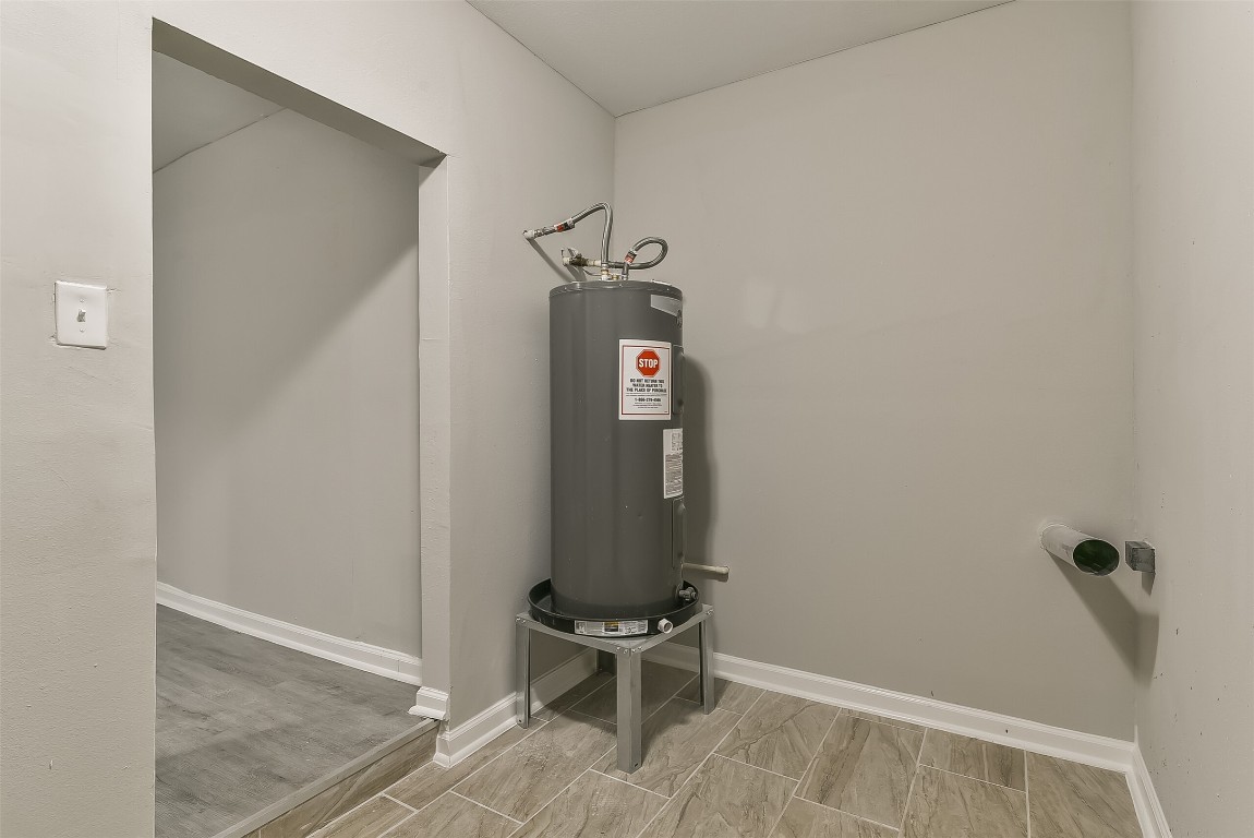 500 Farrer Street Angleton, TX 77515 - Photo 36 of 40