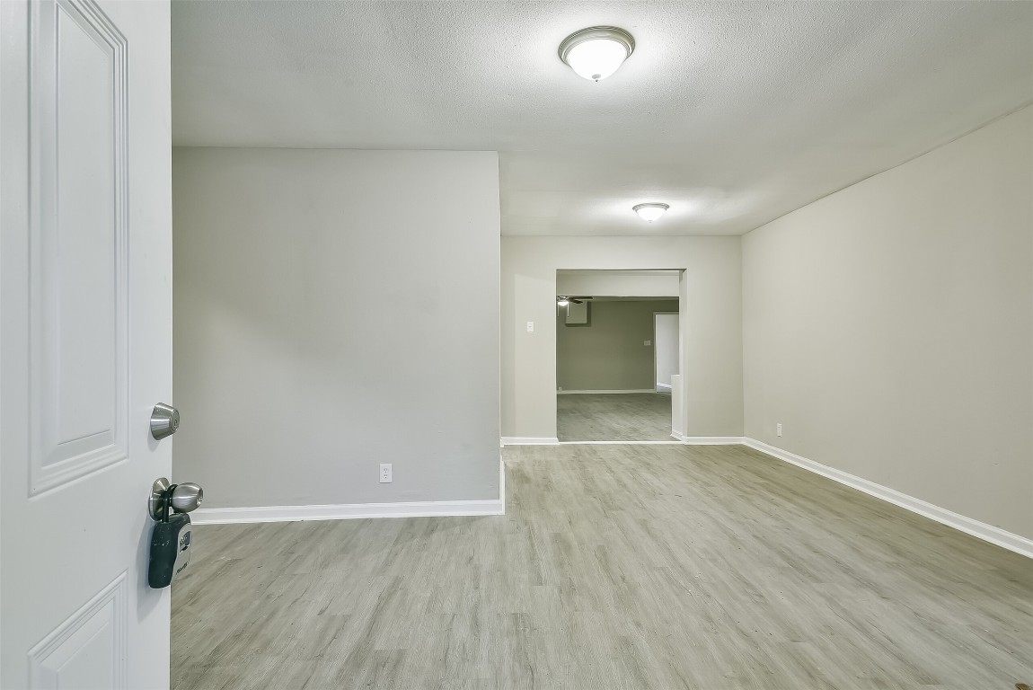 500 Farrer Street Angleton, TX 77515 - Photo 6 of 40