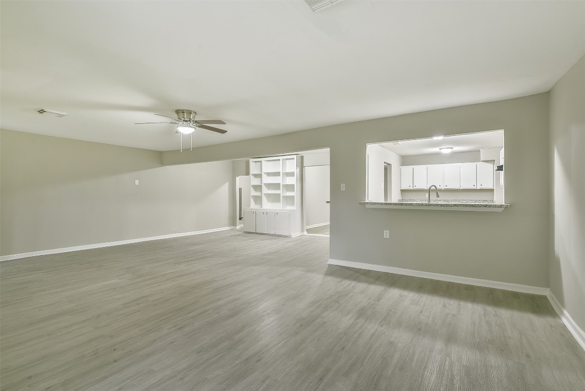 500 Farrer Street Angleton, TX 77515 - Photo 7 of 40