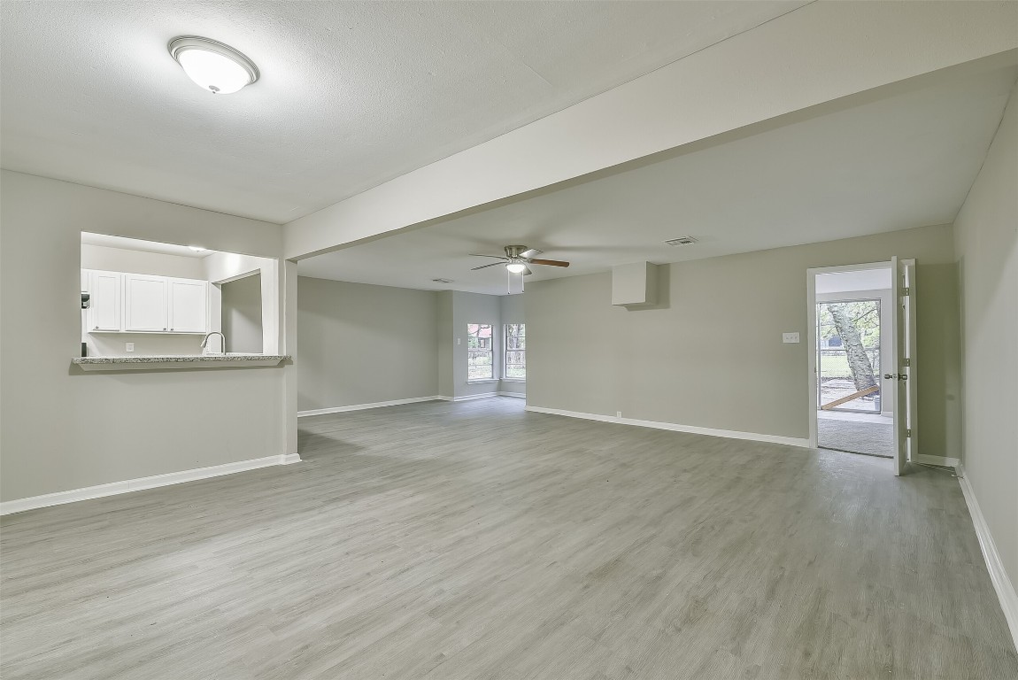 500 Farrer Street Angleton, TX 77515 - Photo 10 of 40