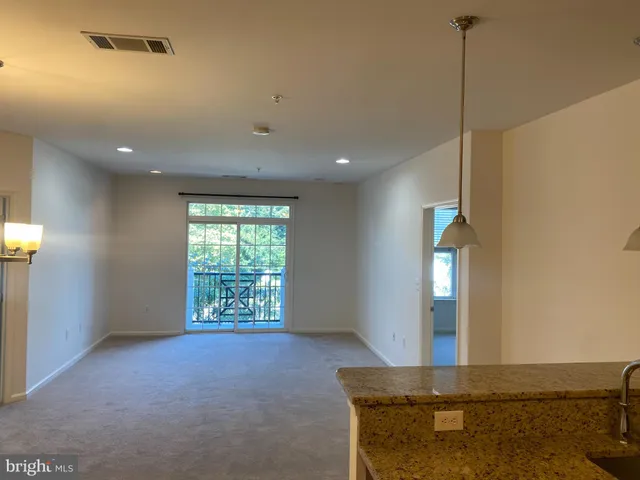 $2,500 | 350 West Elm Street, Unit 3310, Conshohocken, PA 19428