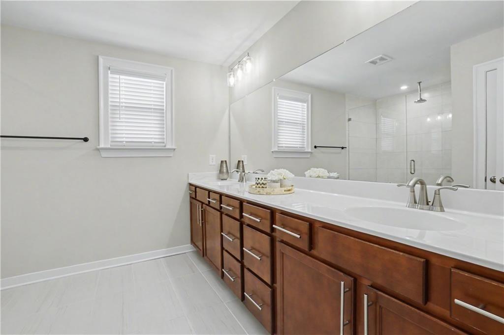2051 Falls Park Way Decatur, GA 30033 - Photo 38 of 48 Gallery Image 38