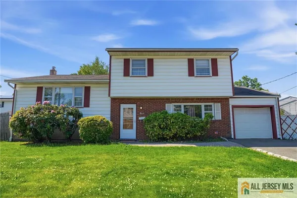 $549,900 | 11 Reo Court, Colonia, NJ 07067