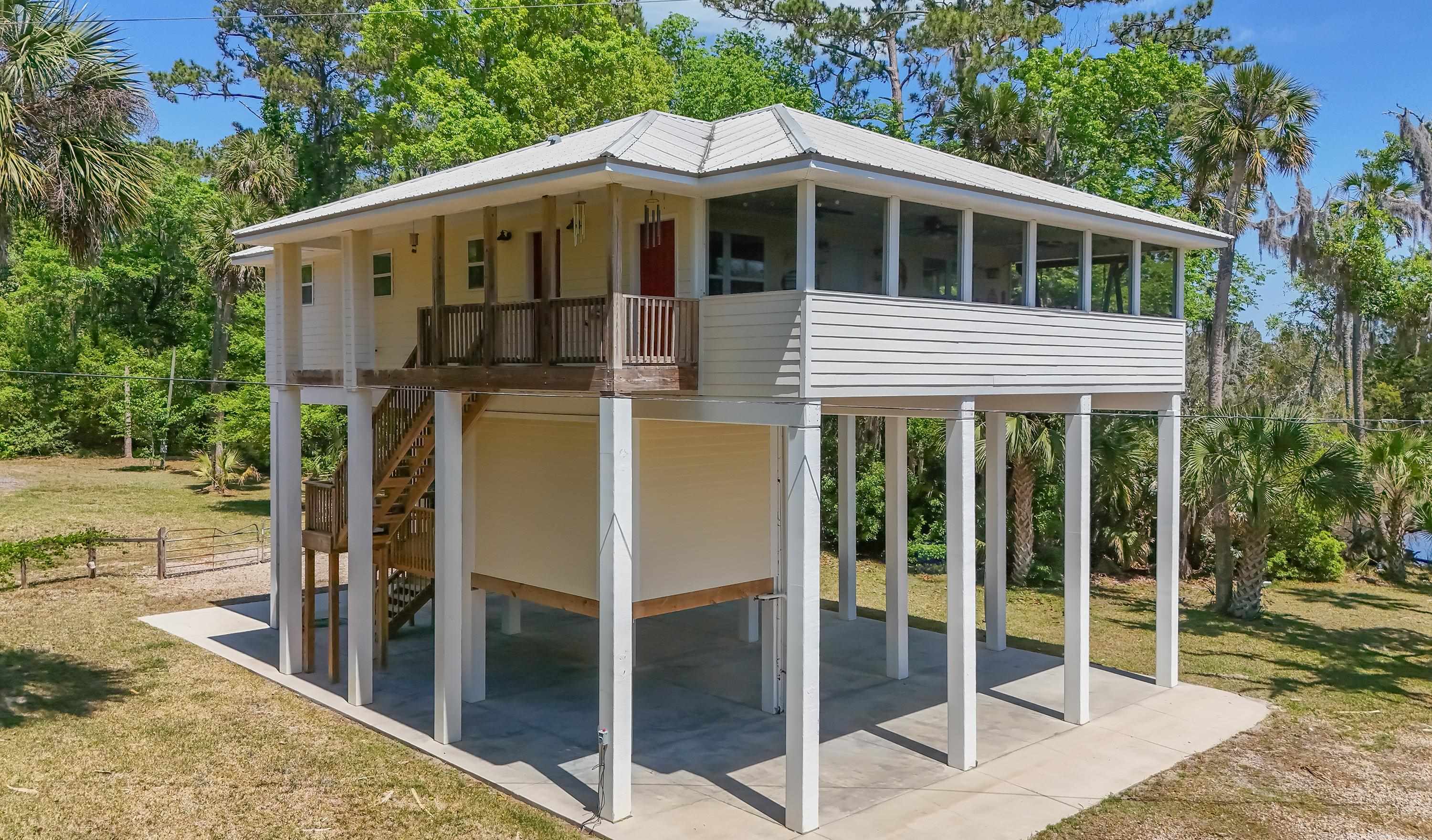 142 Stuart Cove Road Crawfordville, FL 32327 - Photo 4 of 57