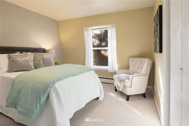 $834,000 | 5016 36th Avenue Southwest, Seattle, WA 98126