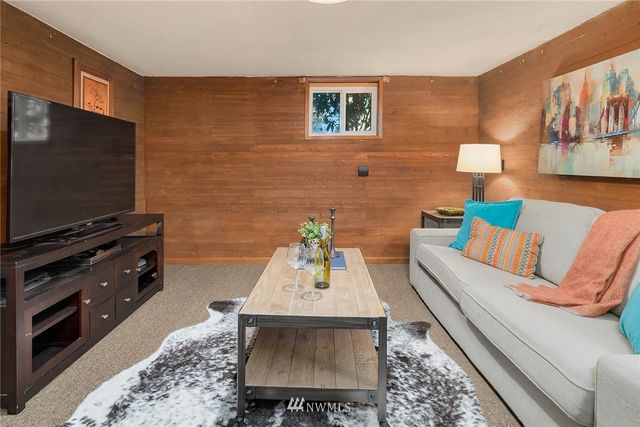 $834,000 | 5016 36th Avenue Southwest, Seattle, WA 98126