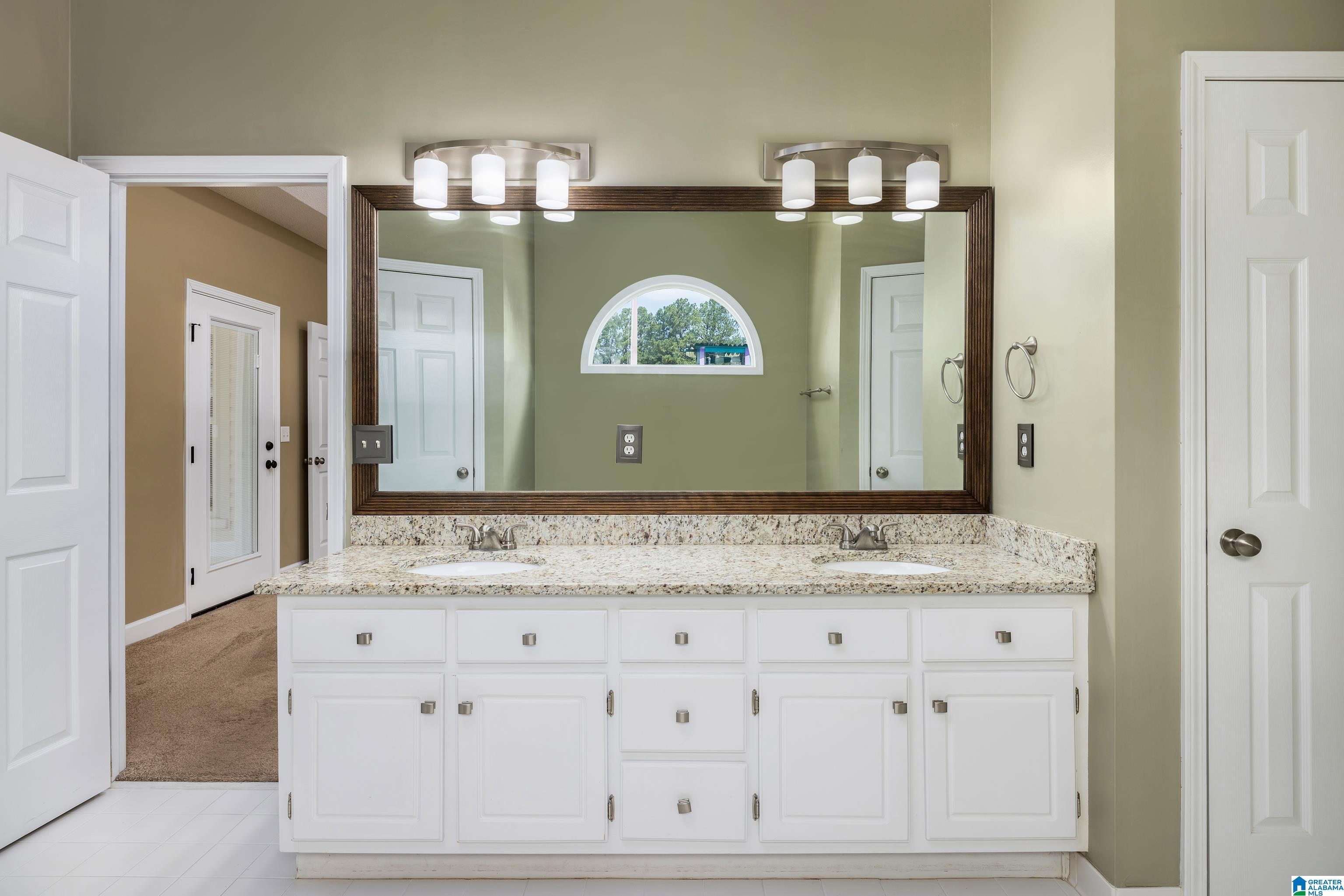 240 Meadow Ridge Drive Tuscaloosa, AL 35405 - Photo 31 of 51