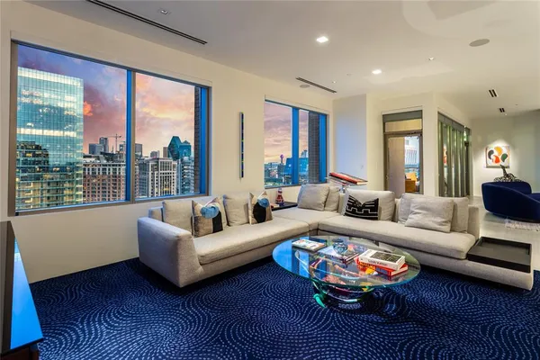 $5,500,000 | 2300 Wolf Street, Unit 18A, Dallas, TX 75201