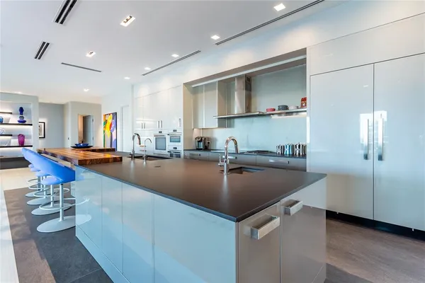 $5,500,000 | 2300 Wolf Street, Unit 18A, Dallas, TX 75201