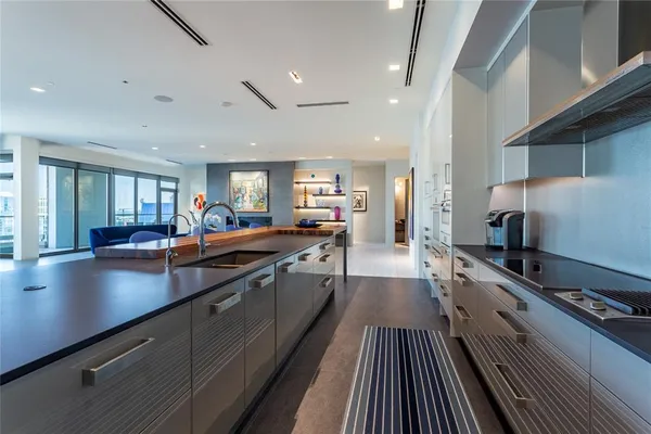 $5,500,000 | 2300 Wolf Street, Unit 18A, Dallas, TX 75201