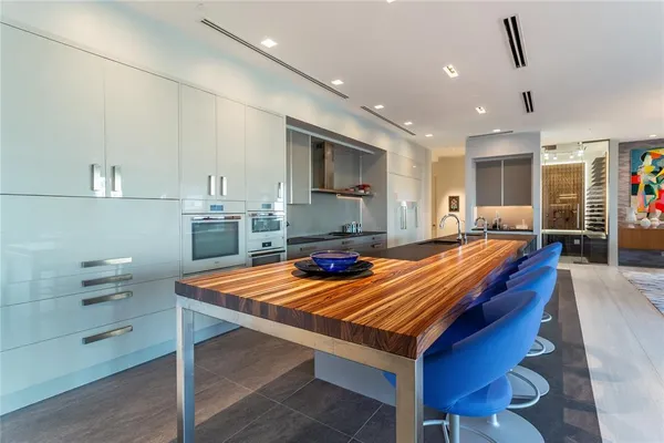 $5,500,000 | 2300 Wolf Street, Unit 18A, Dallas, TX 75201