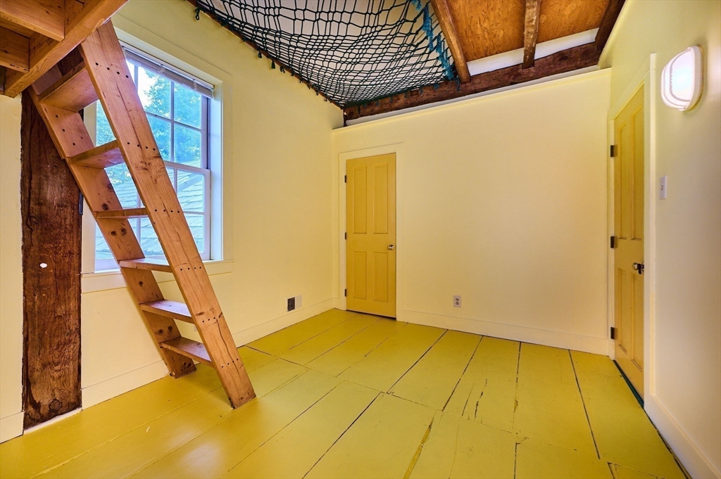 122 Bay Road Hadley, MA 01035 - Photo 24 of 42 Gallery Image 24