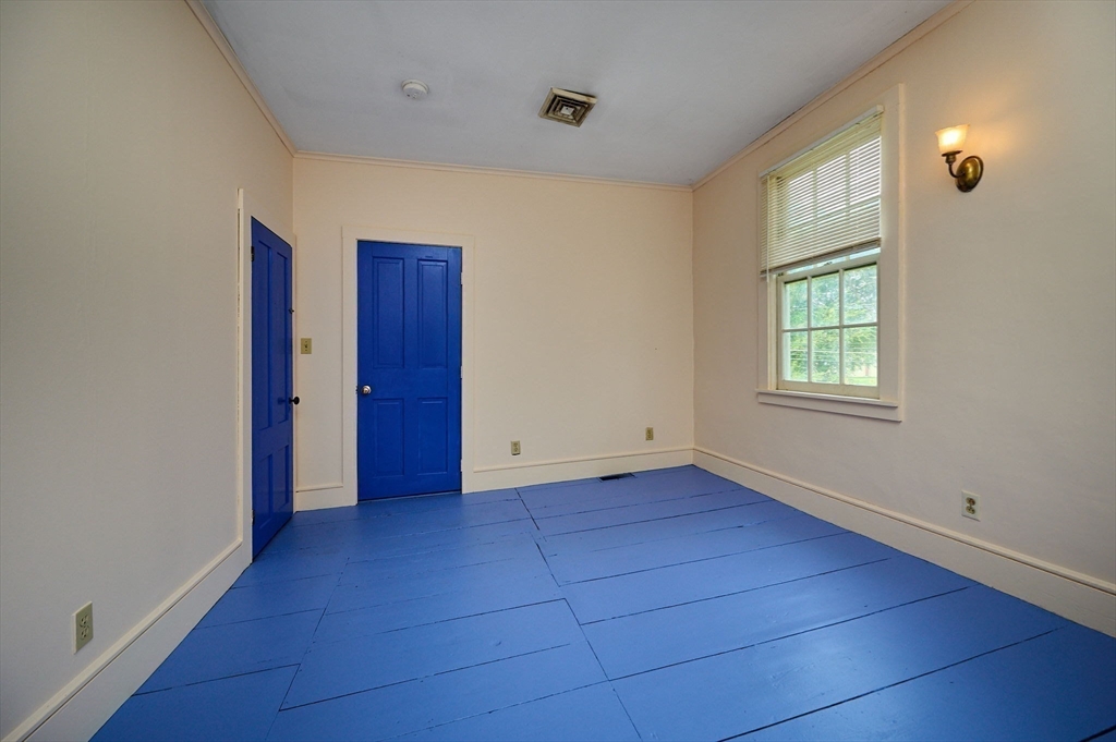122 Bay Road Hadley, MA 01035 - Photo 25 of 42 Gallery Image 25