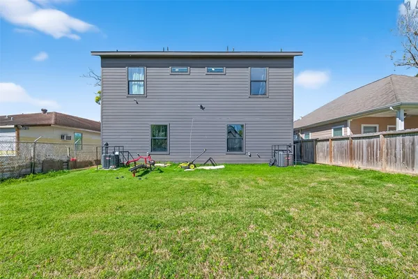 $2,000 | 4624 Maggie Street, Unit A, Houston, TX 77051