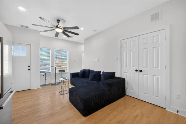 $2,000 | 4624 Maggie Street, Unit A, Houston, TX 77051