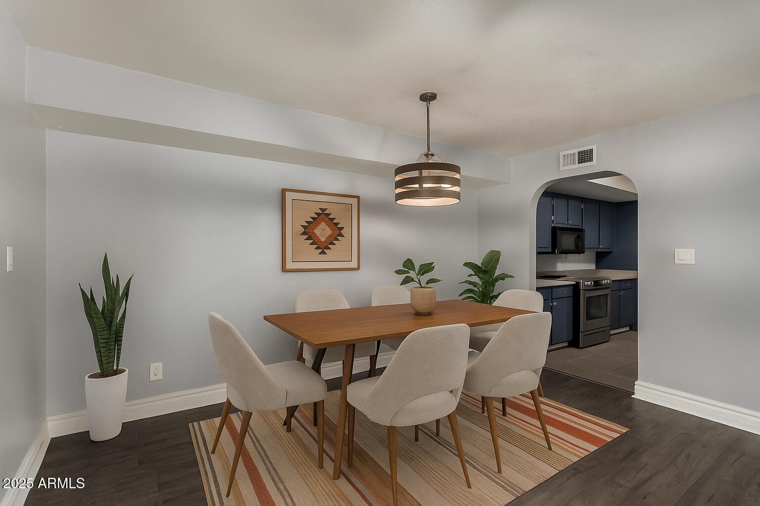 3825 East Camelback Road, Unit 251 Phoenix, AZ 85018 - Photo 4 of 40 Dining Room
