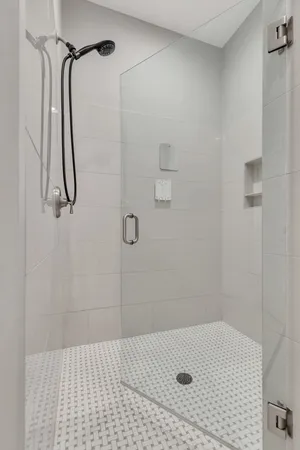 $2,950 | 2402 Hyde Street, Nashville, TN 37208